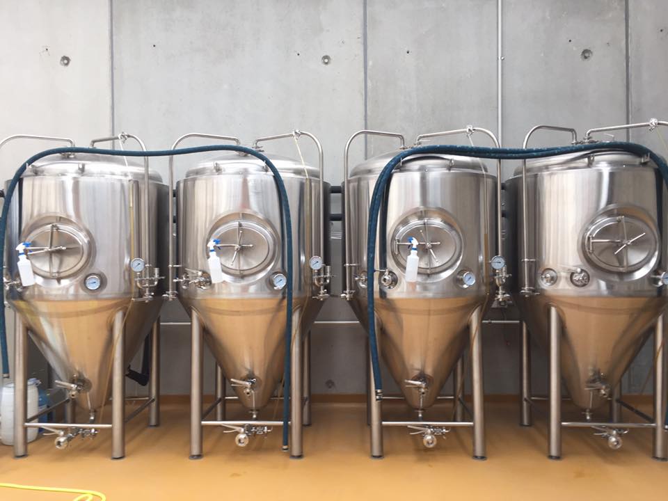 精釀啤酒設備,啤酒廠設備,開辦啤酒廠,發酵，錐形罐