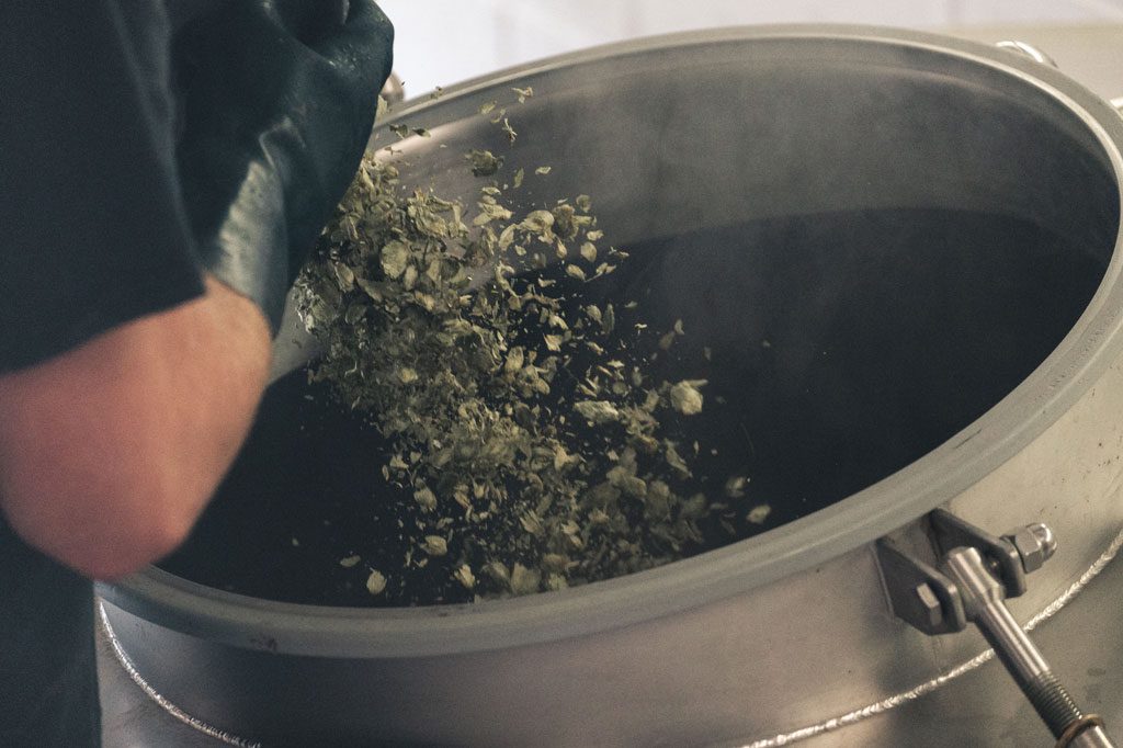 啤酒廠煮沸麥汁的操作過(guò)程