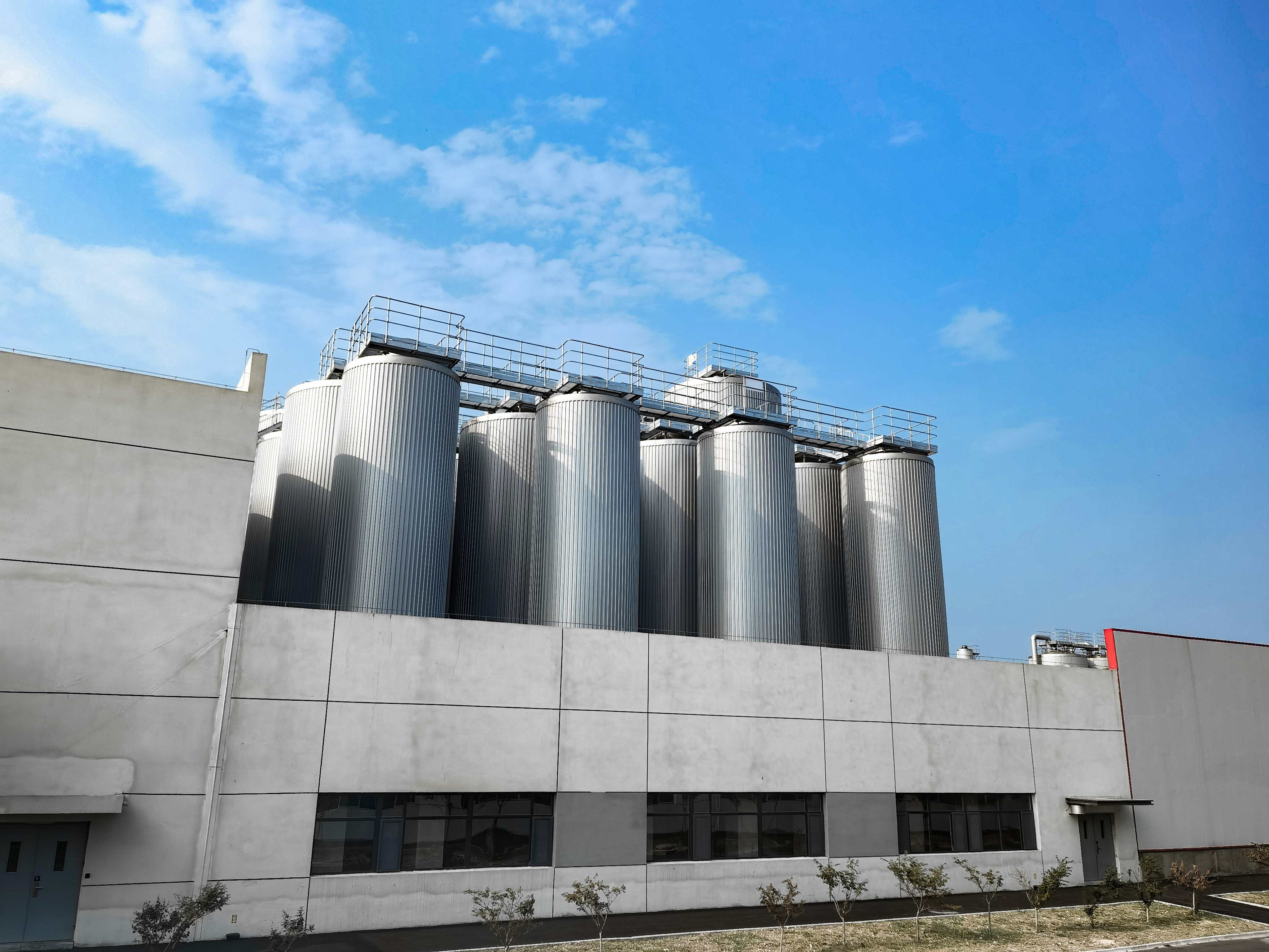 購買精釀啤酒設(shè)備時應(yīng)該注意什么？