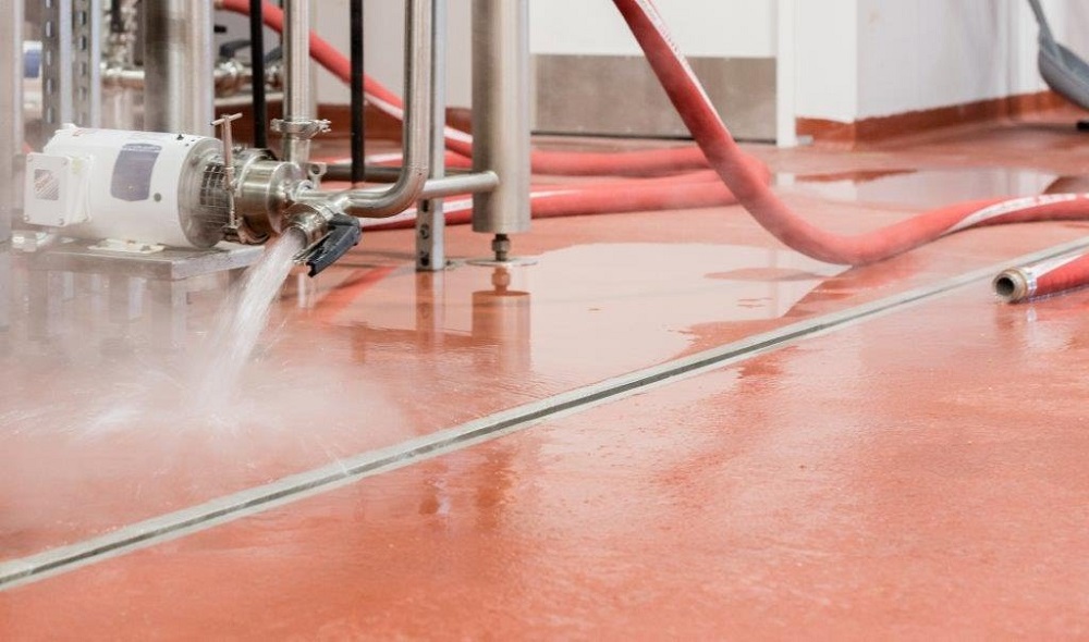 新的啤酒設備到位，使用前要如何清洗？